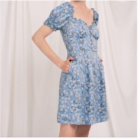 NWT Petite Studio Maisy Daisy Floral Mini Blue Dress XS - Picture 1 of 7